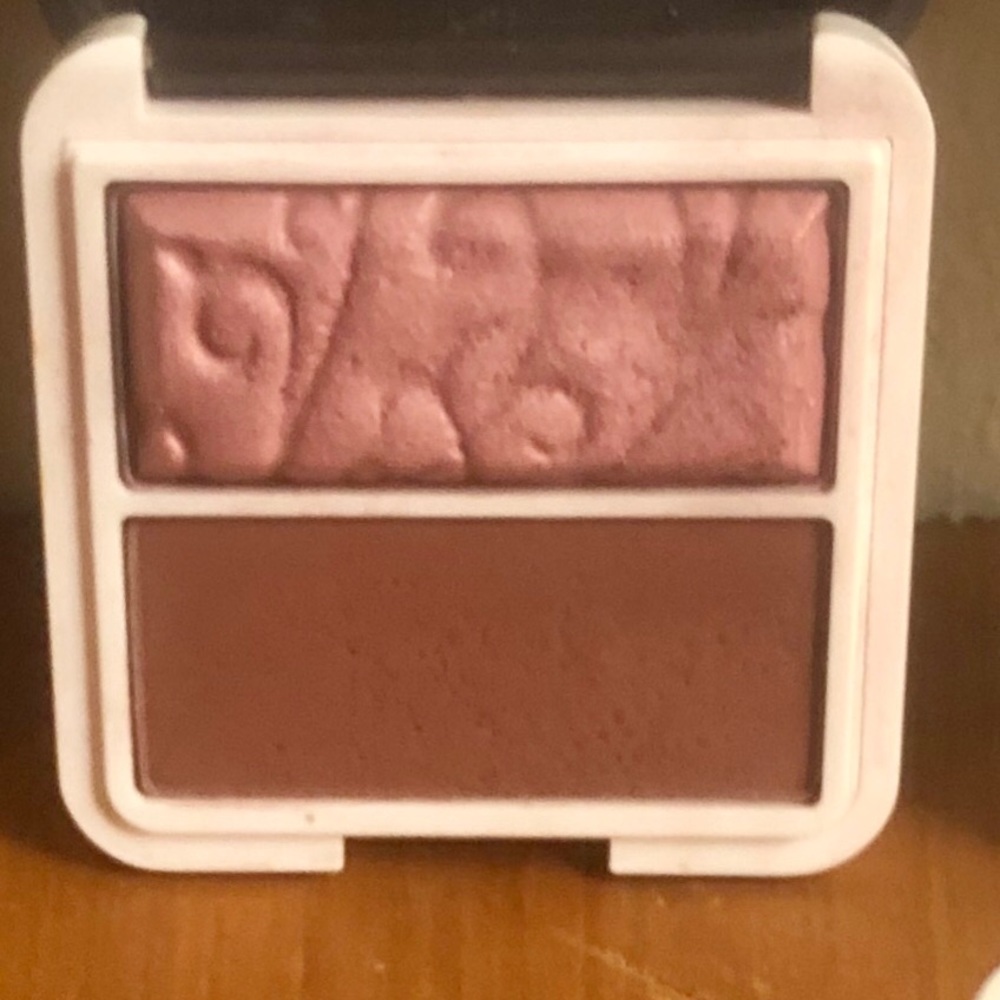 🔥🔥RETIRED DUET EYESHADOWS